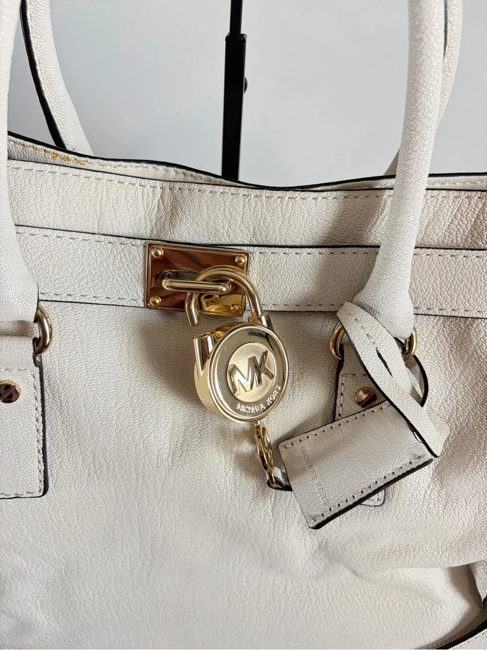 Michael Kors Hamilton Large Leather Tote in Vanilla with Gold-Tone Hardware